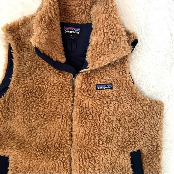 🍒𝗣𝗮𝘁𝗮𝗴𝗼𝗻𝗶𝗮 𝗗𝘂𝘀𝘁𝘆 𝗠𝗲𝘀𝗮 𝗩𝗲𝘀𝘁 𝗶𝗻 𝗟𝗮𝗿𝗴𝗲 - Picture 5 of 12